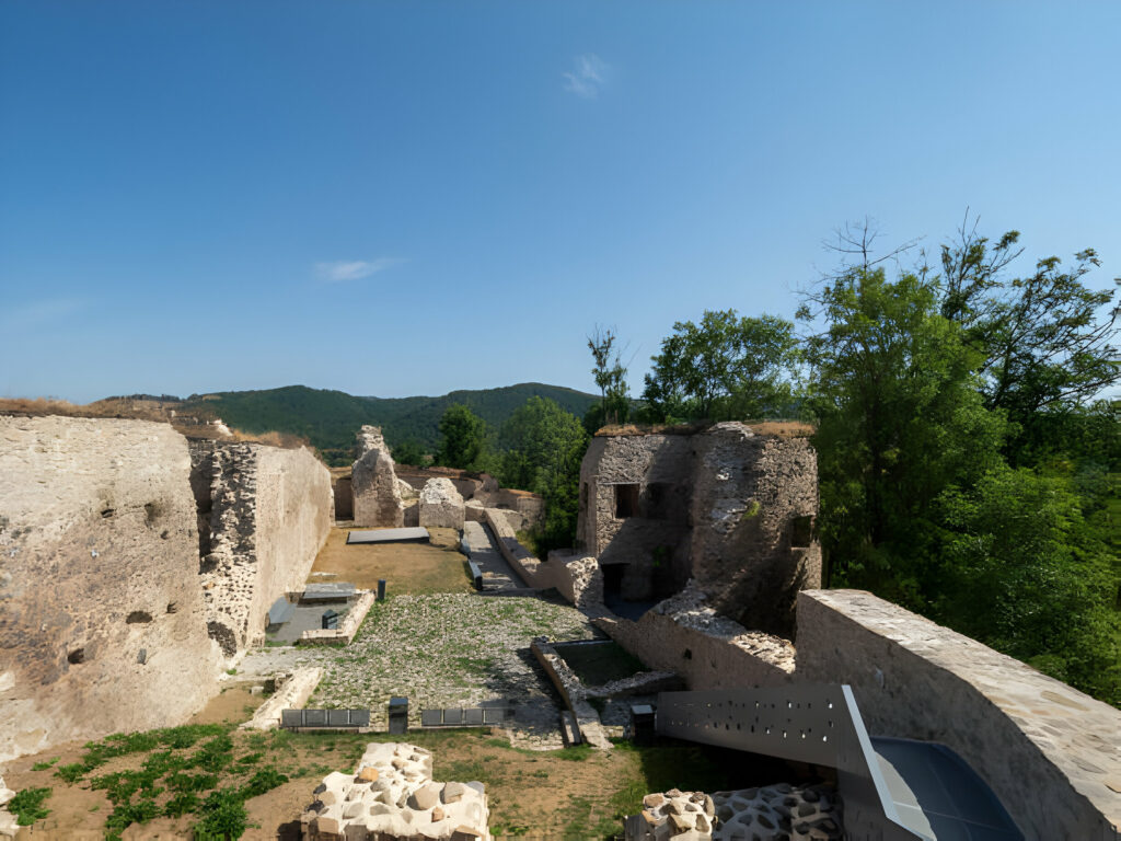 Cetatea Bologa